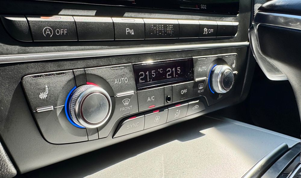 Продавам Audi A6 2.0TDI