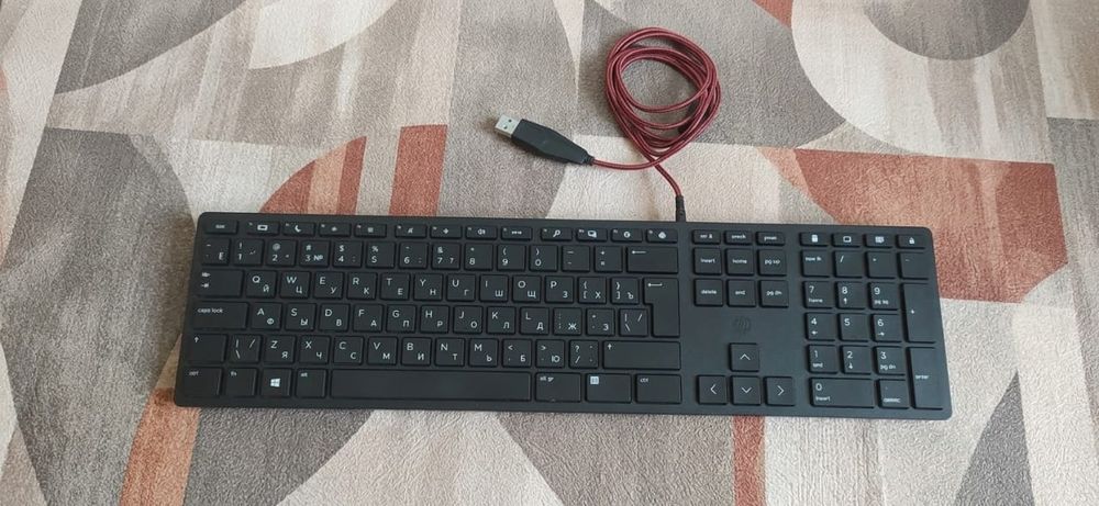 Продам клавиатуру hp состояние отличное