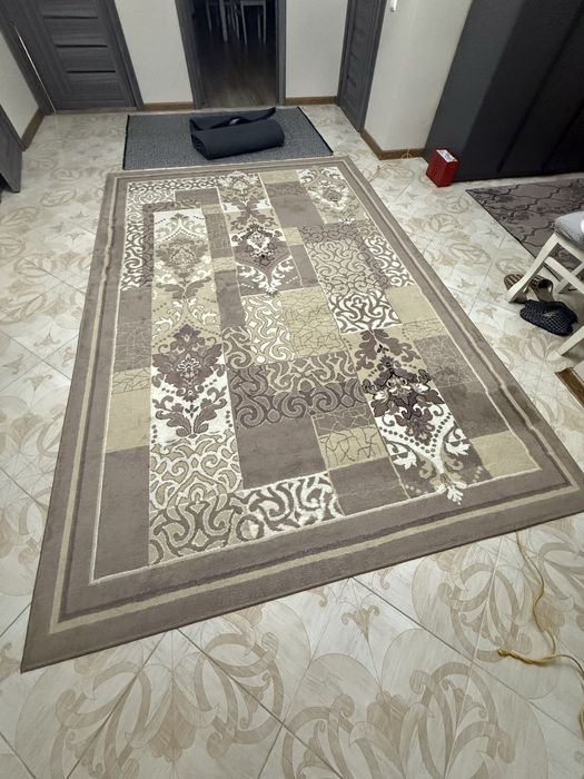 Ковер б/у, 3/2 размер , 11111