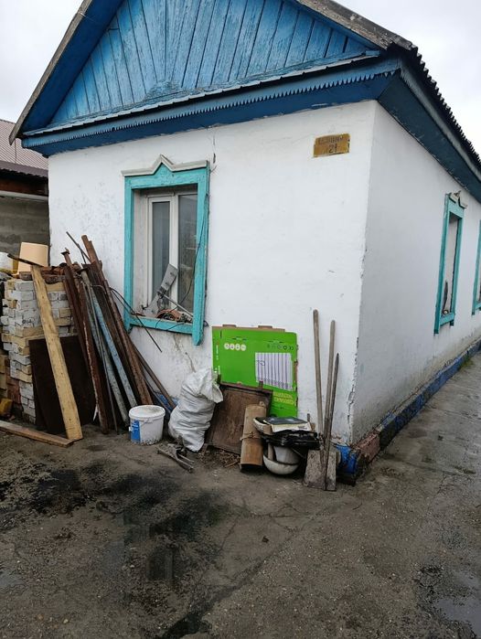 Продам два дома на одном участке