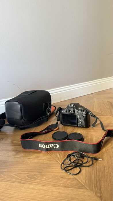 Canon EOS 600D (Kit 18-55 mm)