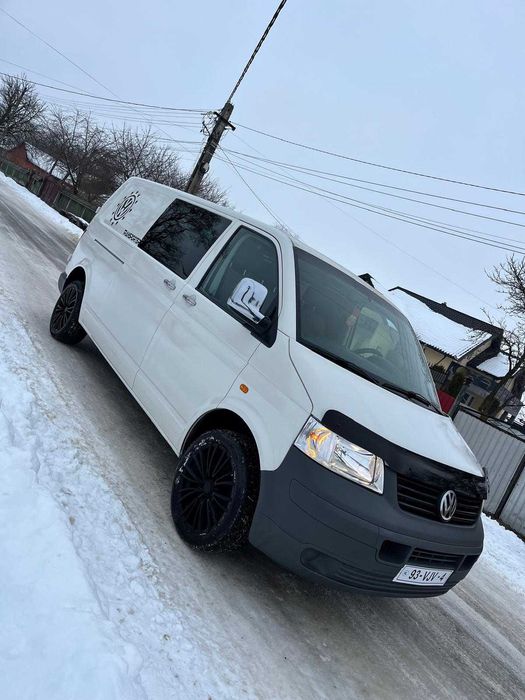 Vand  volkswagen Transporter T5 cu 6 locuri si duba modelu lung