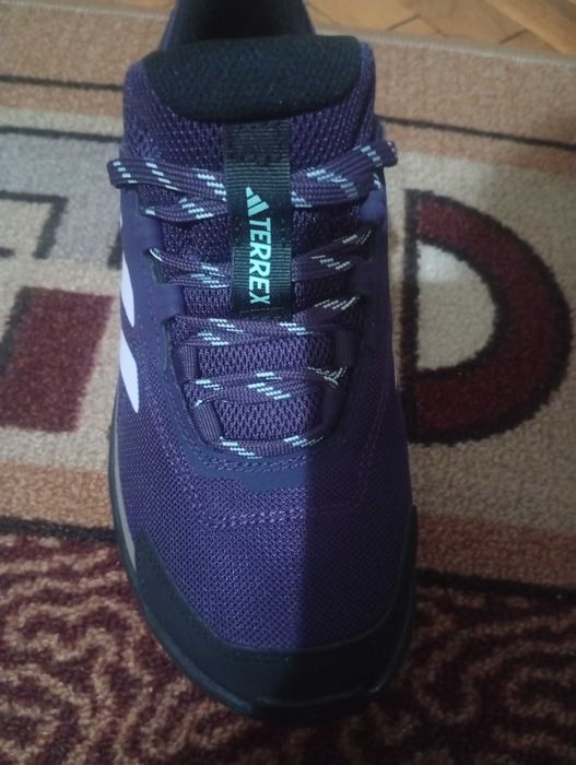 Дамски оригинални маратонки adidas TERREX