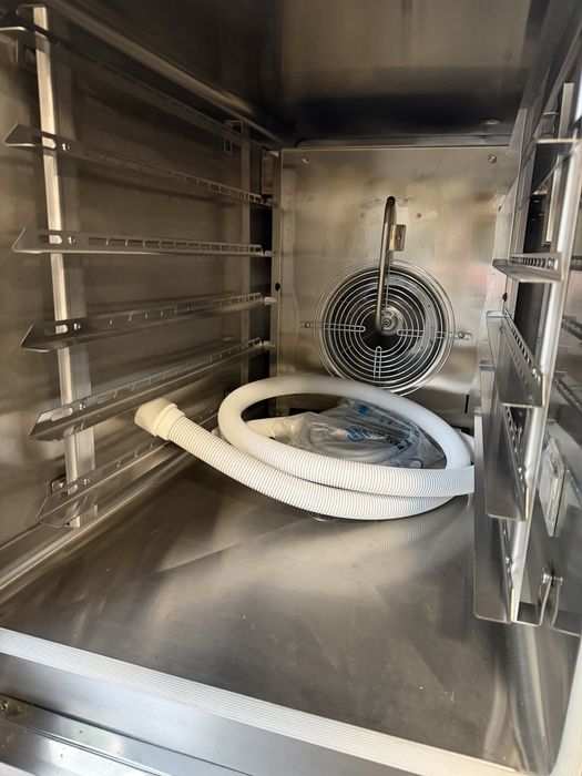 Конвектомат за 6 тави на газ