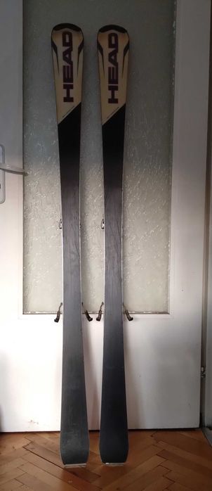 Ски и обувки "Head", щеки