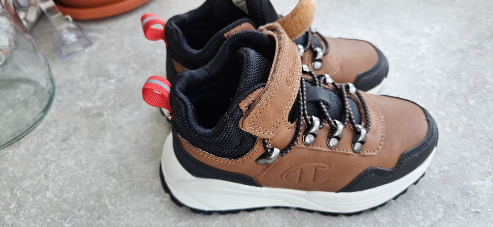 Ghete băieți,  noi, mărimea 28,5