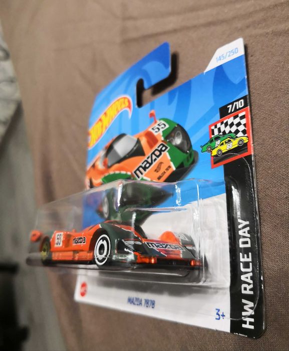 Hot wheels mazda 787B