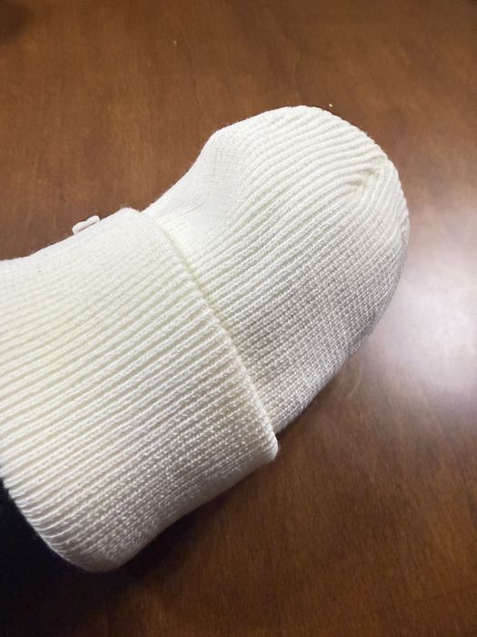 Caciula Fes Lacoste noua/new unisex