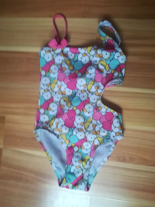 Куртка весна 4-5лет одежды