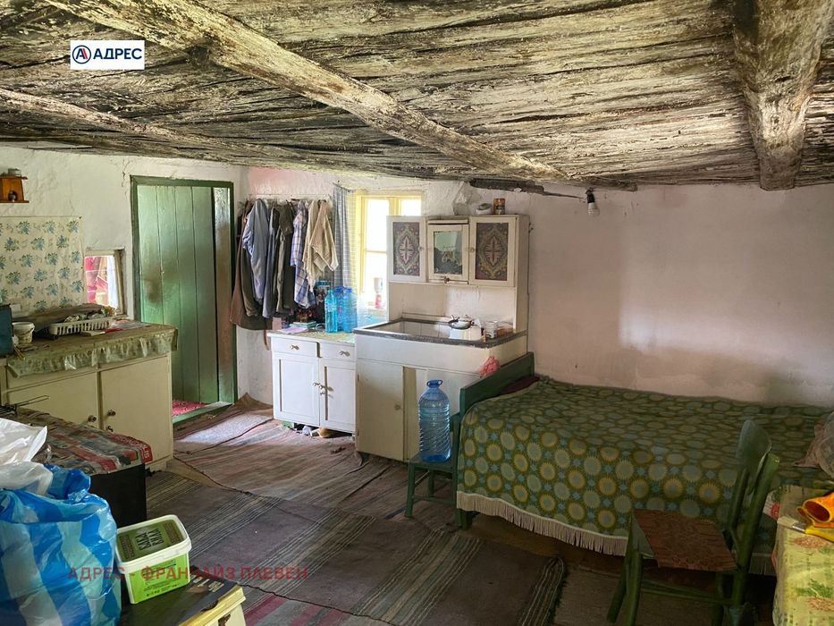 Къща в Враца, област-с.Курново площ 140 цена 37000