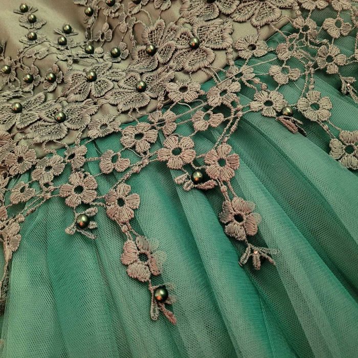 Rochie eleganta cu trena verde smarald, 9, 10, 11 si 12 ani