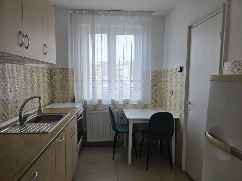 Vand apartament 2 camere