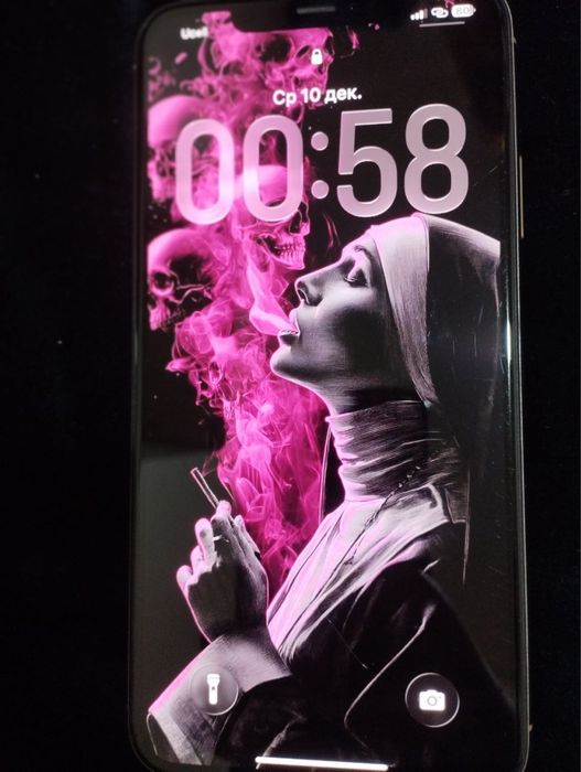 Срочно продам iPhone 11pro max 256/77%,цвет gold!