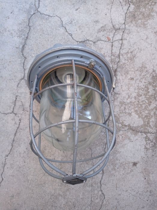 Голяма Индустриална Взриво защитна лампа