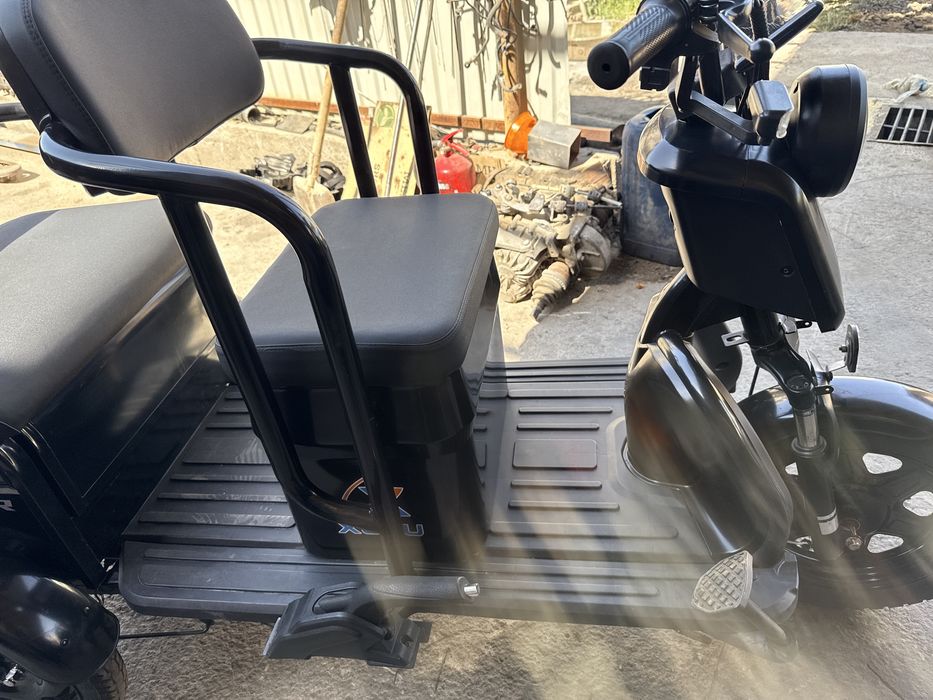 Электроскутер TRICYCLE SUPER