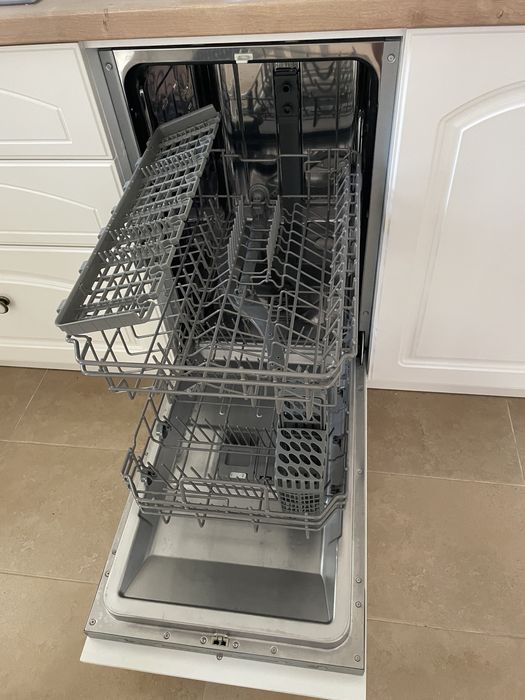 Mașină de spălat vase incorporabilă 45 cm