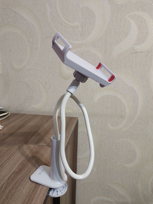 Держатель с зажимом