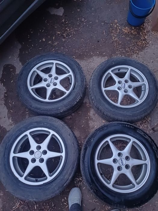 Продам оригинальные диски R16 на NISSAN