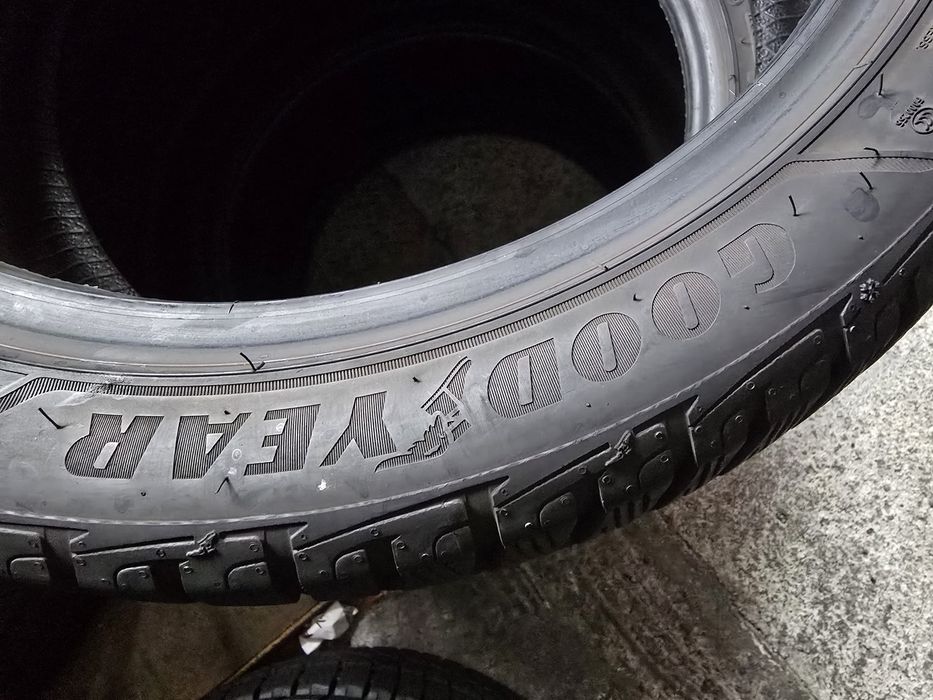 Goodyear 225/45 R18 95V MS iarnă