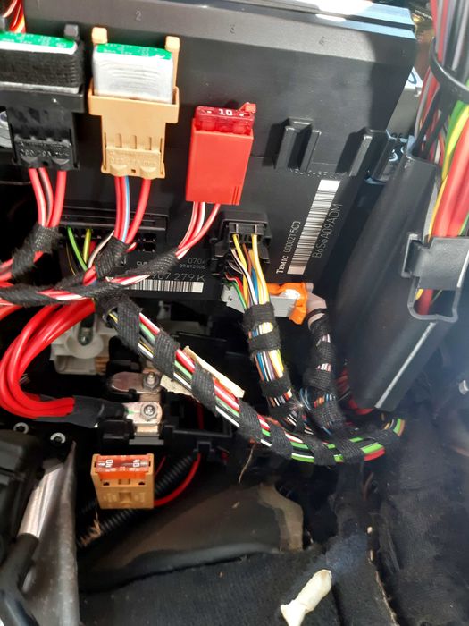 Calculator confort audi a4 b7 8E0 907 279 K 8E0 959 433 CH Targu