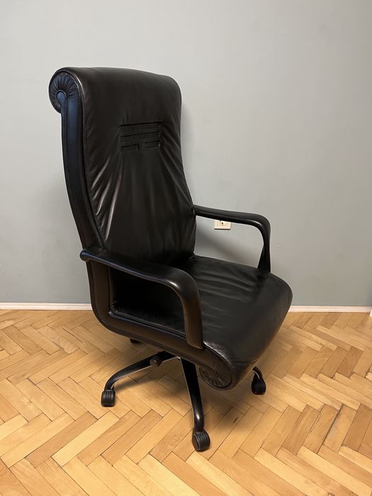 Офис стол / Poltrona Frau FORUM / 90-те