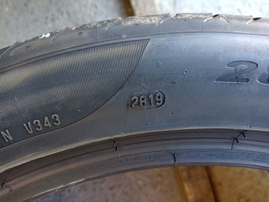 4 anvelope de vara Pirelli 2x315/35 R21 dot 1118 2x285/40 R21 dot 2819