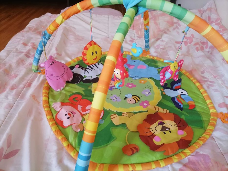 Активна гимнастика за бебе