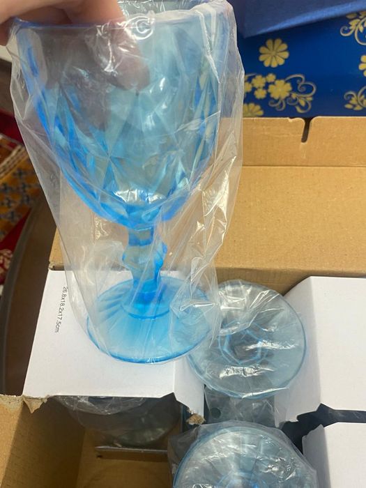 Продам конфетницы,тортовницы