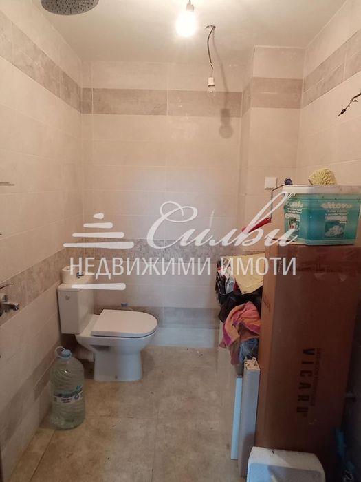 Самостоятелна къща с двор - с. Кюлевча