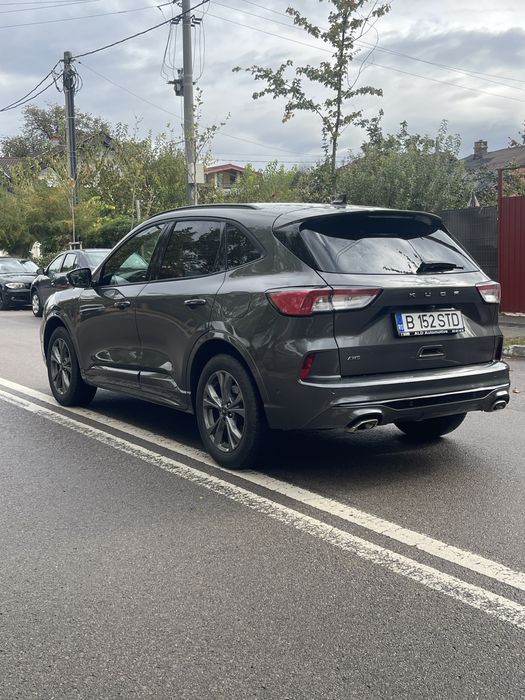 FORD Kuga 2023 — imagine 4