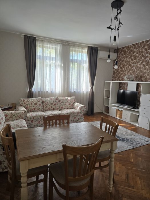 Дава се под наем Тристаен апартамент в Русе, Хъшове - 85 кв.м за 765 € - Снимка #4