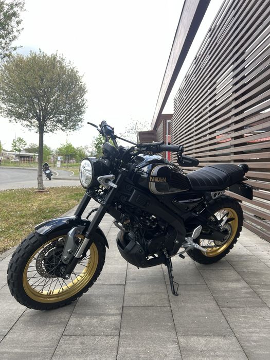 Yamaha Xsr 125 Legacy [Yzf Mt Rc Duke Cbr]