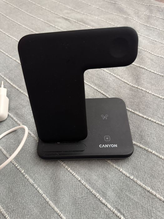 Безжично зарядно устройство Canyon WS-303