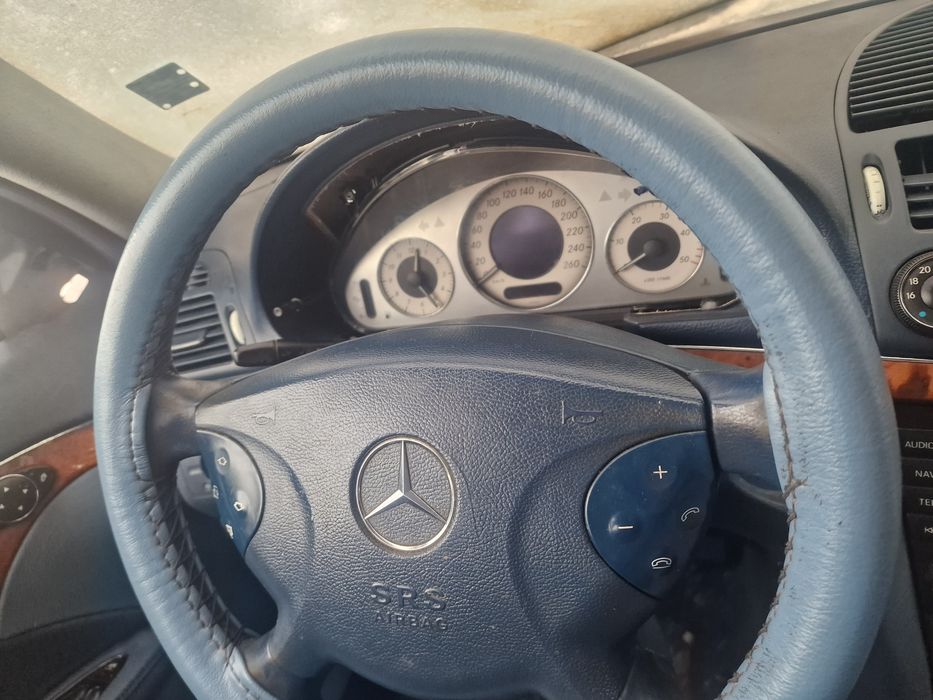 Мерцедес е320 на части