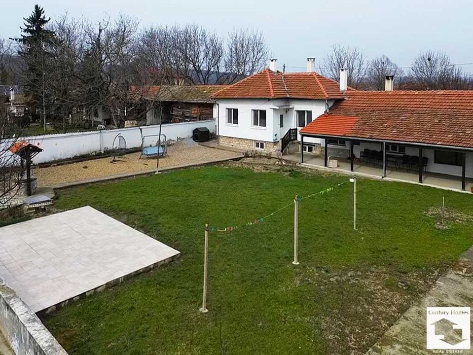 Продава се Къща в с. Раданово, Област Велико Търново - 160 кв.м за 303 €/кв.м - Снимка #16