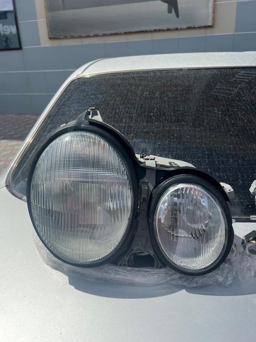 Продам Фары от Mercedes