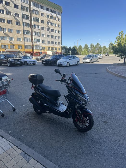 Продам мопед макси