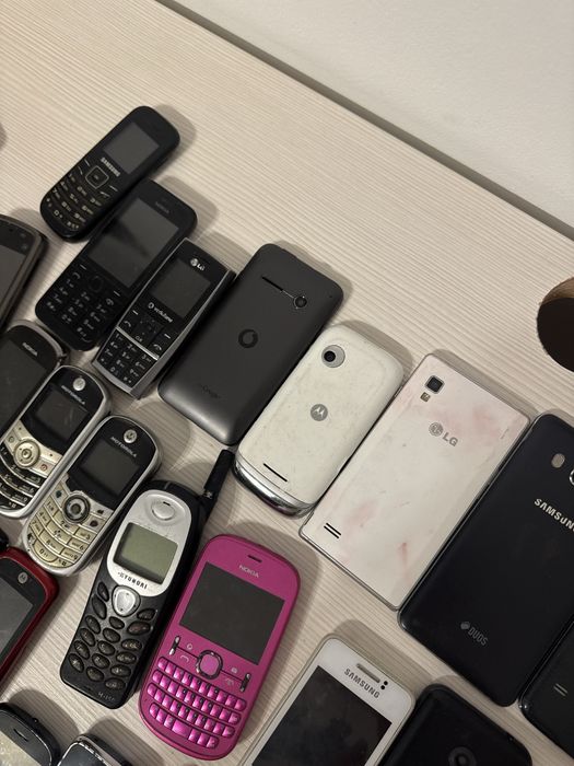 Lot Telefoane Vechi