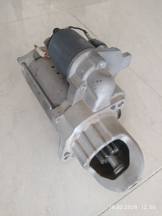 Стартер BOSCH 24V