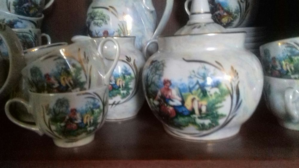 Продам Сервиз чайно кофейный