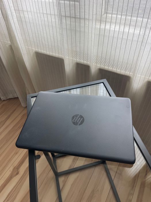 Laptop HP 15-dw3018nq