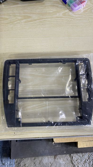 Продам рамку под магнитолу