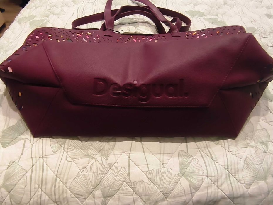 Чисто нова чанта тип shopper на Desigual