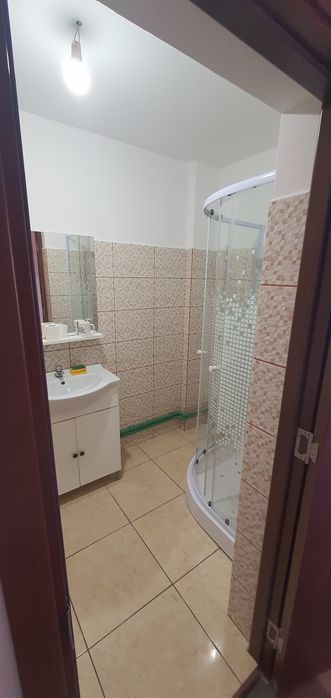 De închiriat apartament 4 camere sos fundeni