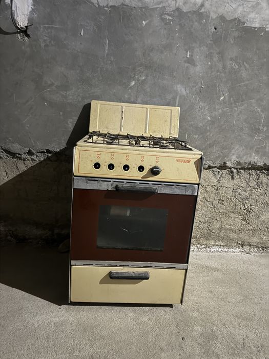 Четырехконфорочная газовая плита