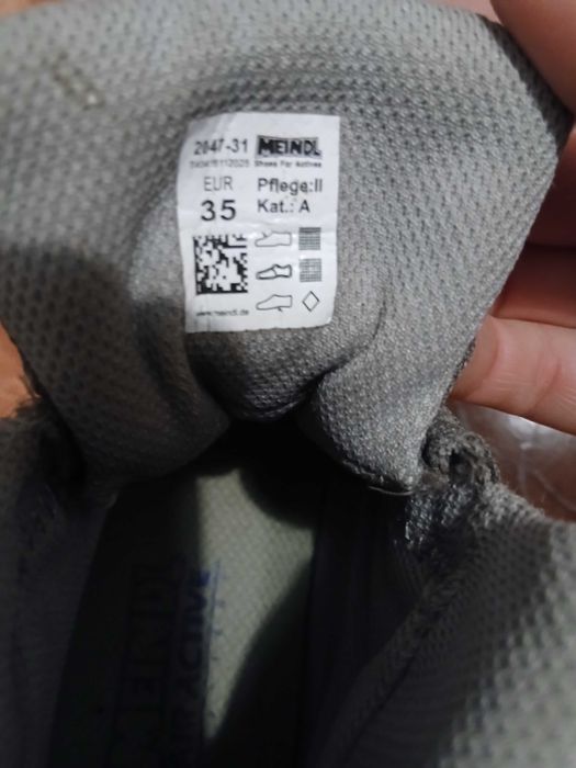 Туристически/Планински обувки 35 номер