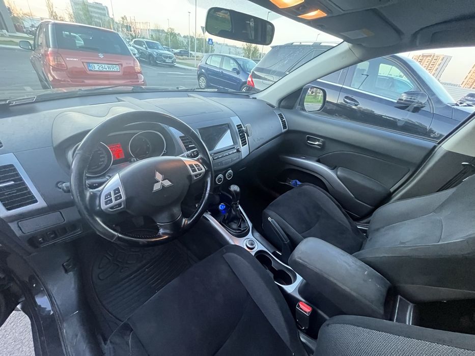 Mitsubishi outlander