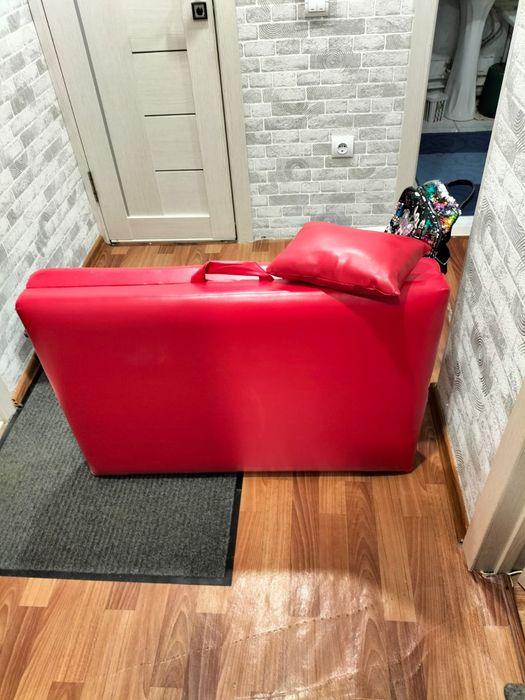 Продам складную кушетку