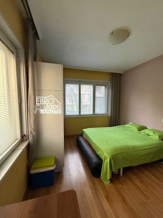 Четиристаен апартамент за продажба на парковата улица Методи Кусев