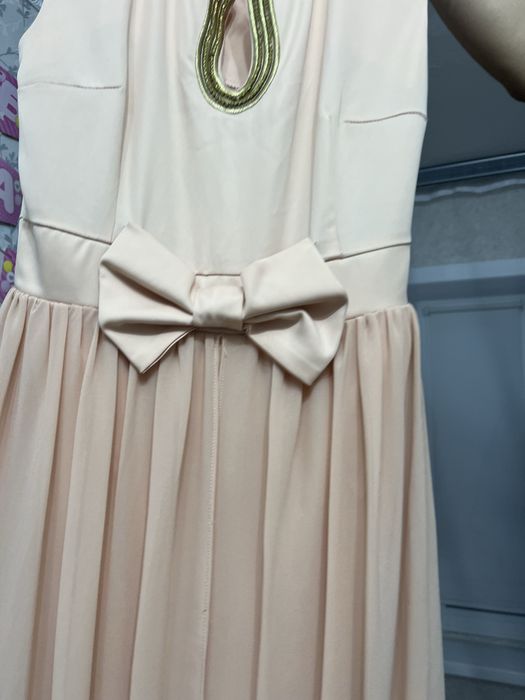 Платье со шлейфом